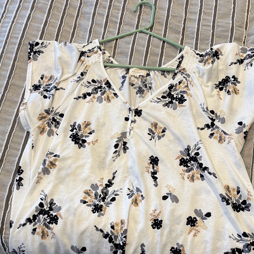 MELLODAY White Floral Blouse